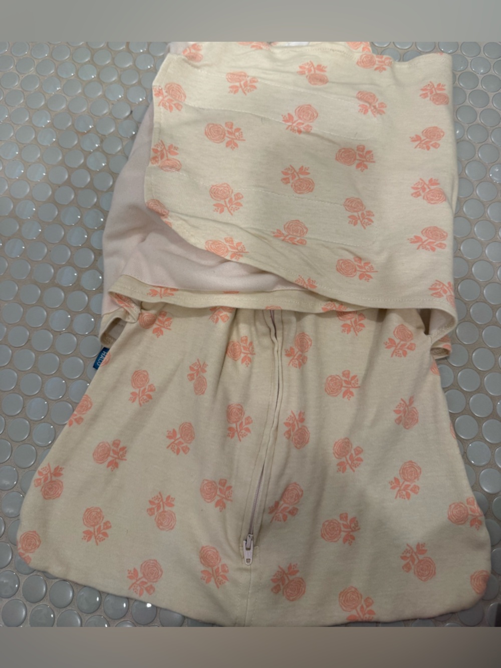Halo swaddle